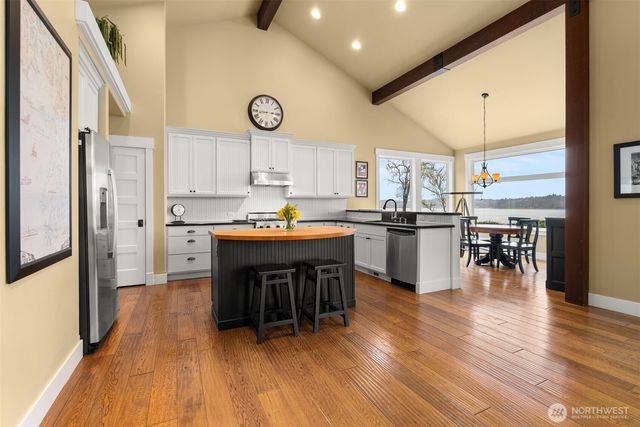 4827 Bayshore Lane NW, Olympia, WA 98502