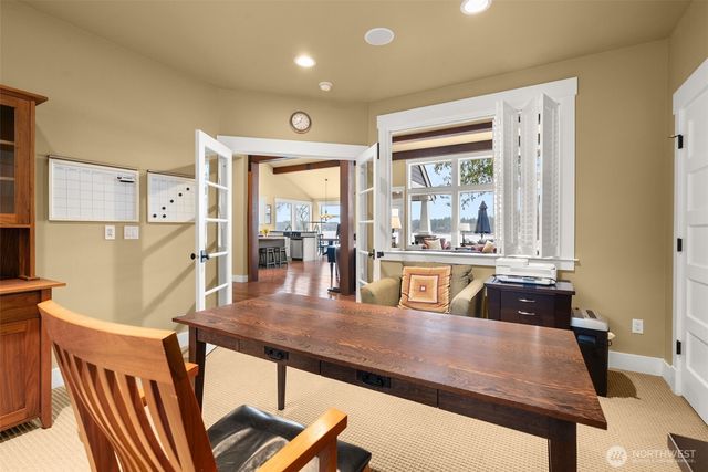 4827 Bayshore Lane NW, Olympia, WA 98502