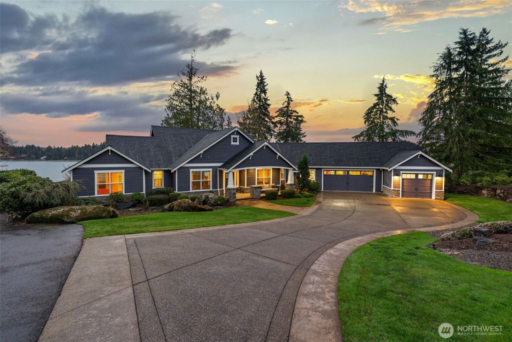 4827 Bayshore Lane NW, Olympia, WA 98502