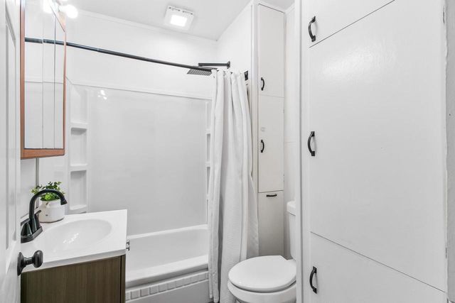 610 E Fulton Street, Edgerton, WI 53534