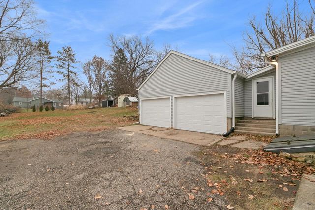 610 E Fulton Street, Edgerton, WI 53534