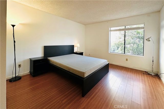 3525 Lebon Drive 204, San Diego, CA 92122