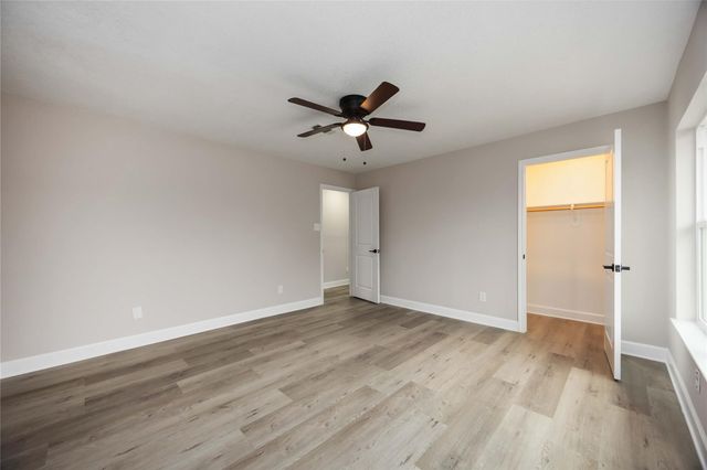 11302 White Gate Lane, Houston, TX 77067