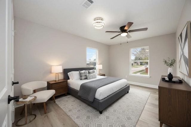 11302 White Gate Lane, Houston, TX 77067