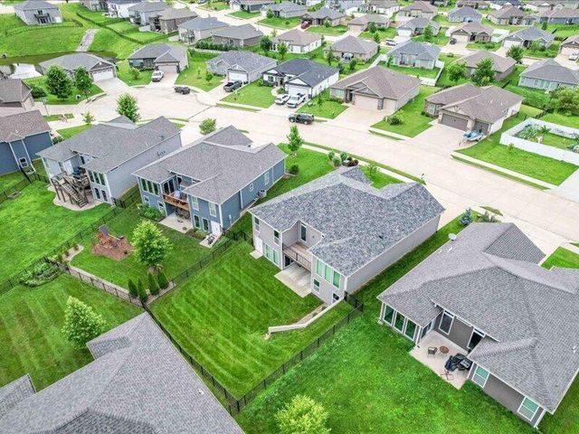 4010 W PERENNIAL CT, Columbia, MO 65203