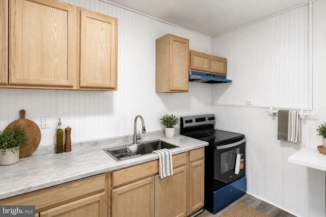 209 PARK PL, York, PA 17401