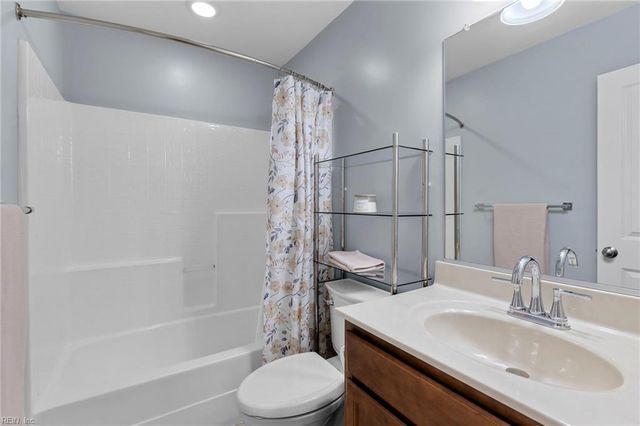 2115 Martlet LN, Virginia Beach, VA 23456
