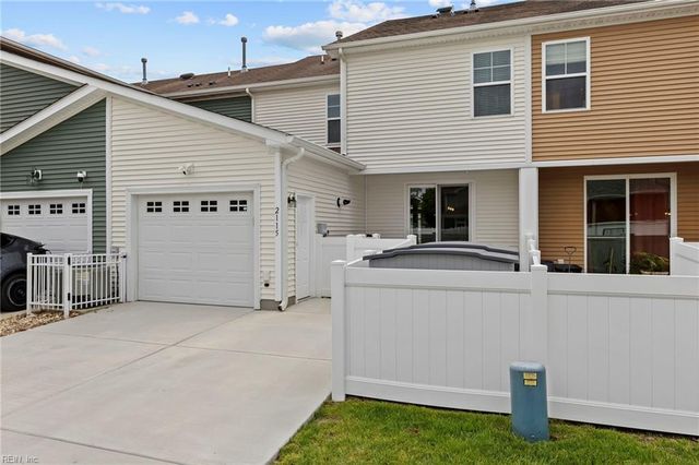 2115 Martlet LN, Virginia Beach, VA 23456