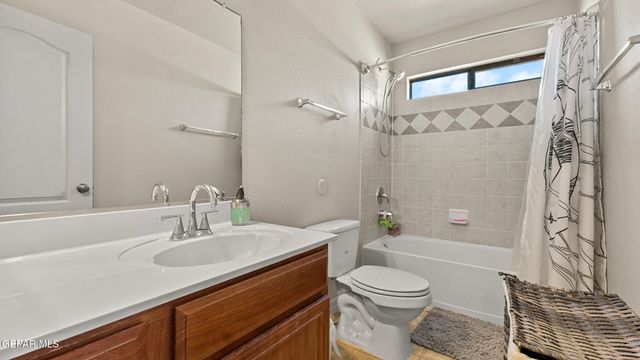 1512 PRICKLEY PEAR Drive, El Paso, TX 79912