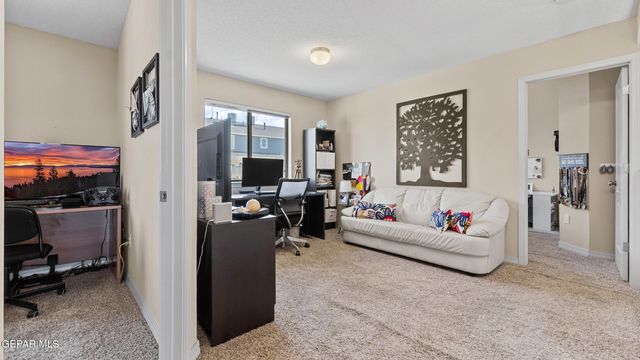 1512 PRICKLEY PEAR Drive, El Paso, TX 79912