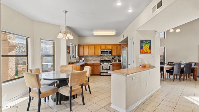 1512 PRICKLEY PEAR Drive, El Paso, TX 79912