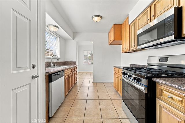 1264 S Arizona Avenue, Los Angeles, CA 90022