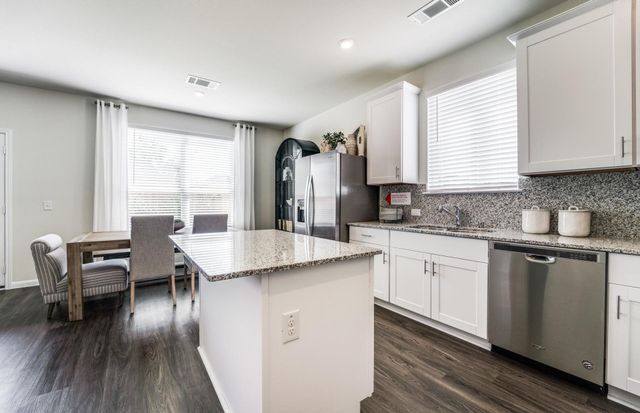 6922 Bens Landing, Cove, TX 77523