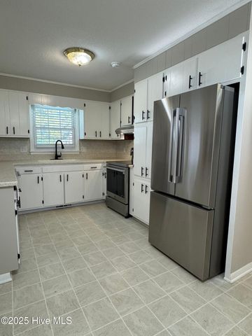 200 Deborah Place, Jacksonville, NC 28540