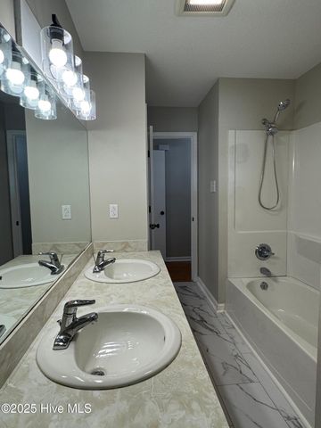 200 Deborah Place, Jacksonville, NC 28540