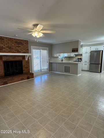 200 Deborah Place, Jacksonville, NC 28540