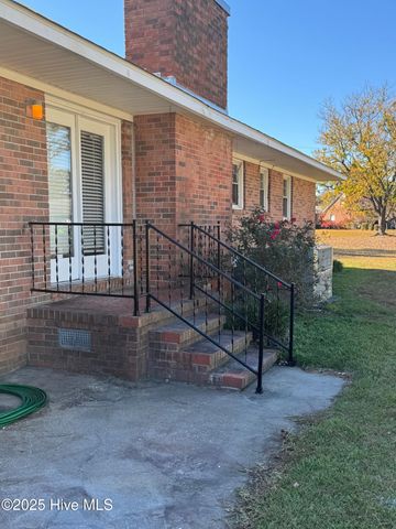 200 Deborah Place, Jacksonville, NC 28540