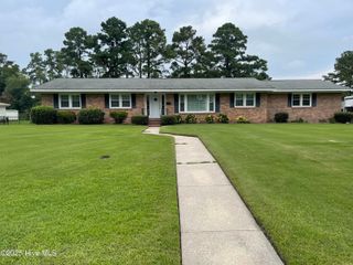 200 Deborah Place, Jacksonville, NC 28540