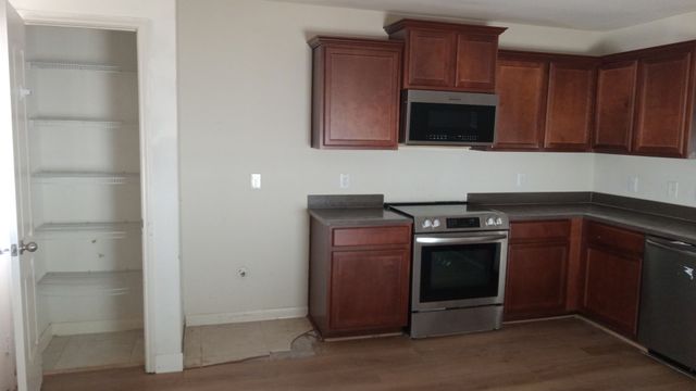 8944 Sunny Hollow Drive, Fort Worth, TX 76179