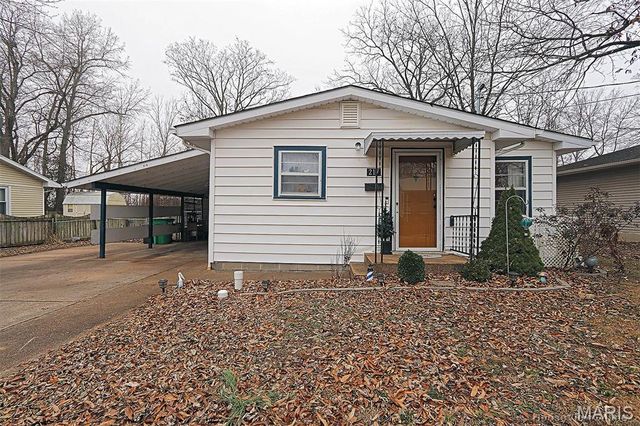 217 N Alexander Street, Farmington, MO 63640