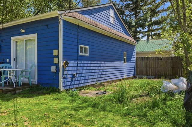 622 Riverside Boulevard, Eastlake, OH 44095
