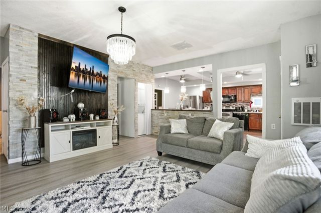 622 Riverside Boulevard, Eastlake, OH 44095