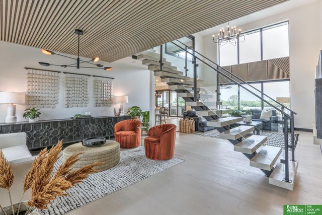 28432 Laurel Circle, Valley, NE 68064