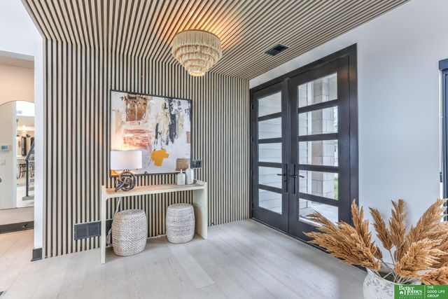 28432 Laurel Circle, Valley, NE 68064