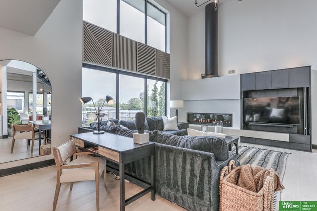 28432 Laurel Circle, Valley, NE 68064