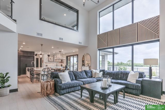 28432 Laurel Circle, Valley, NE 68064