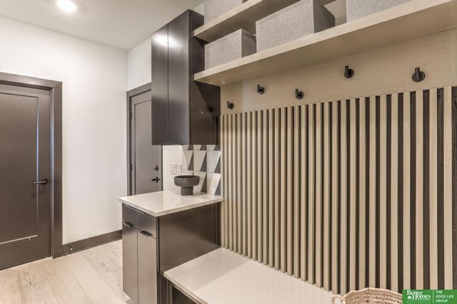 28432 Laurel Circle, Valley, NE 68064