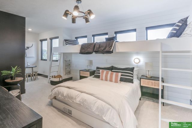 28432 Laurel Circle, Valley, NE 68064