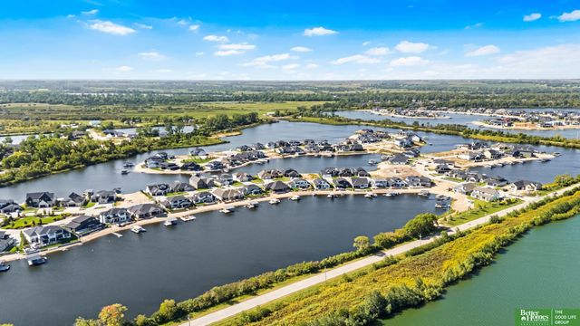 28432 Laurel Circle, Valley, NE 68064