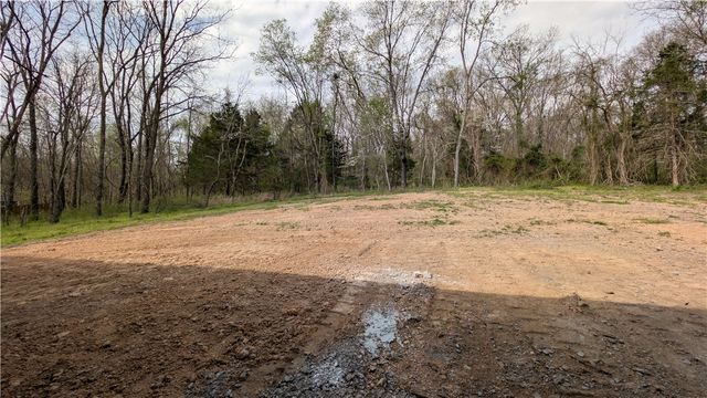 7 Hillborough, Bella Vista, AR 72715