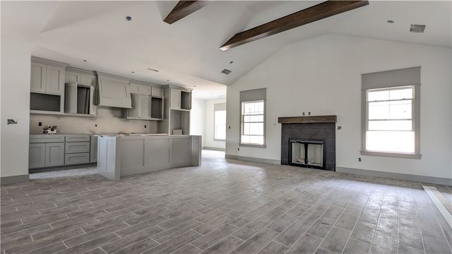 7 Hillborough, Bella Vista, AR 72715