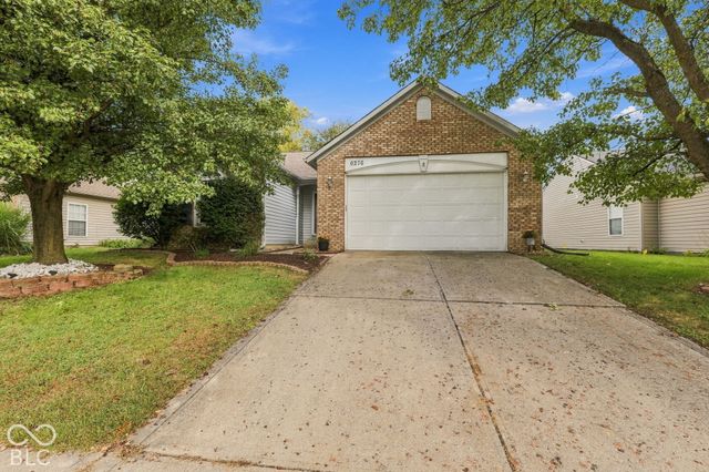 6276 Briargate Drive, Zionsville, IN 46077