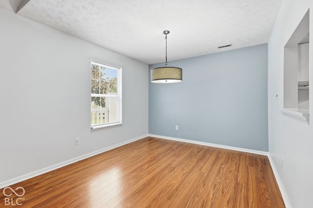 6276 Briargate Drive, Zionsville, IN 46077