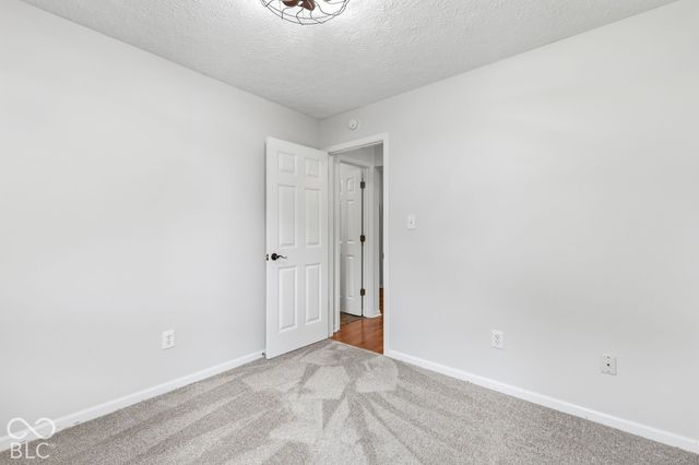 6276 Briargate Drive, Zionsville, IN 46077