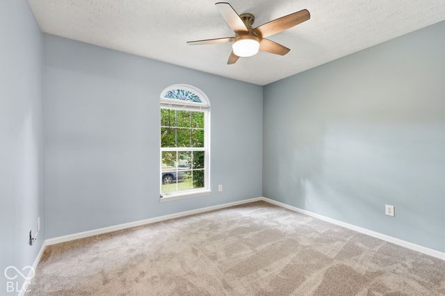 6276 Briargate Drive, Zionsville, IN 46077