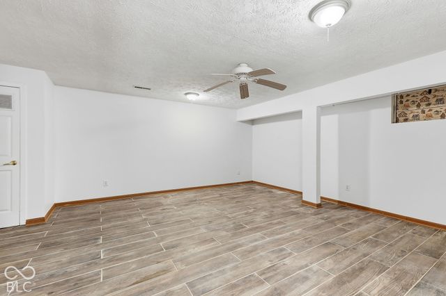 6276 Briargate Drive, Zionsville, IN 46077