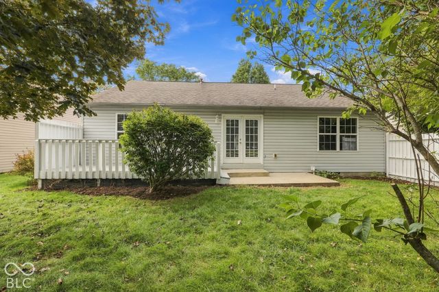 6276 Briargate Drive, Zionsville, IN 46077