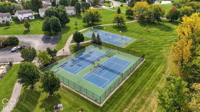 6276 Briargate Drive, Zionsville, IN 46077