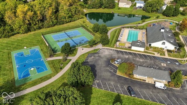 6276 Briargate Drive, Zionsville, IN 46077