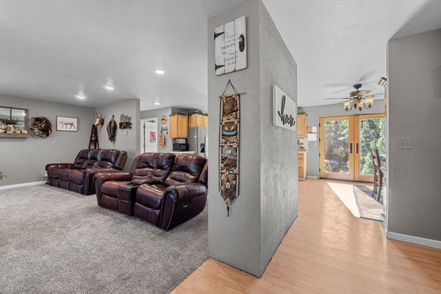 1071 Slide Creek Rd, Colville, WA 99114