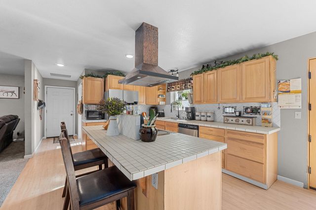 1071 Slide Creek Rd, Colville, WA 99114