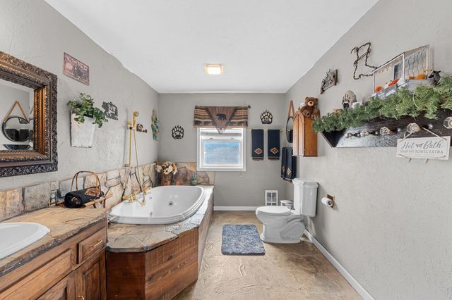 1071 Slide Creek Rd, Colville, WA 99114