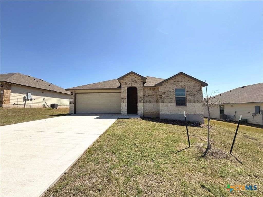 4902 Vivien Street, Killeen, TX 76549