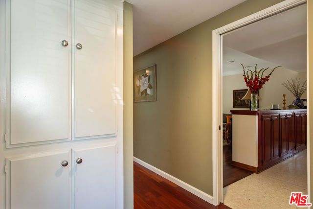 16750 Valerio Street, Los Angeles, CA 91406
