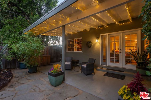 16750 Valerio Street, Los Angeles, CA 91406