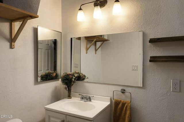 6042 Delphi Street, Los Angeles, CA 90042